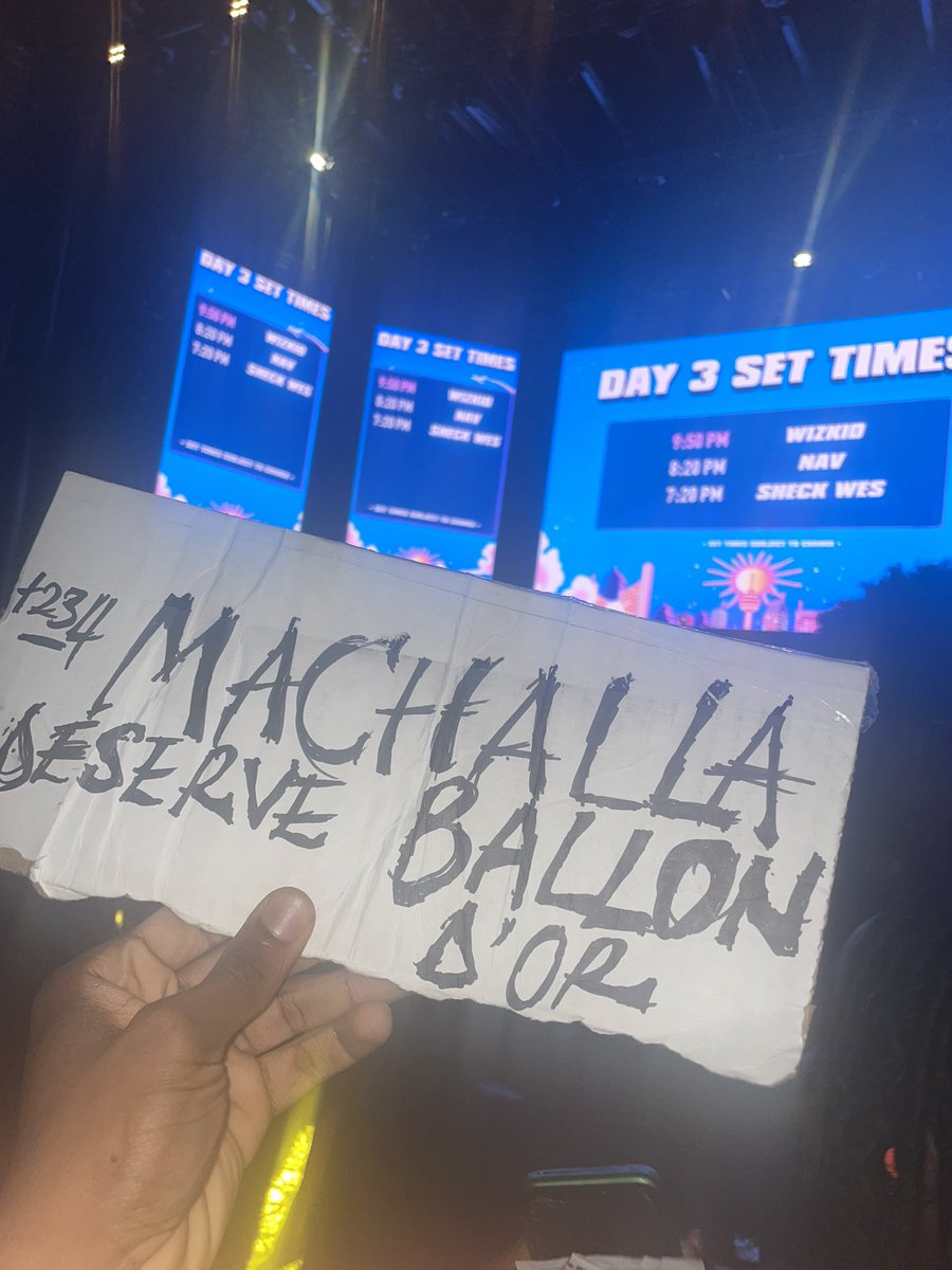 DestinyUwuigbe's tweet photo. Give it to him rn🦅🦅 @wizkidayo https://t.co/kmN3zuVEX1