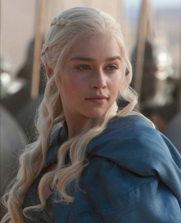 imsabrinareyez's tweet photo. Daemon 🤝 Daenerys

-Montar dragones 
-Tener un hermano llamado Viserys que no está hecho para reinar
-Tenerle ganas a los sobrinos🤪
#HouseOfTheDragon
#HOTD https://t.co/WEbQZ2g4Ec