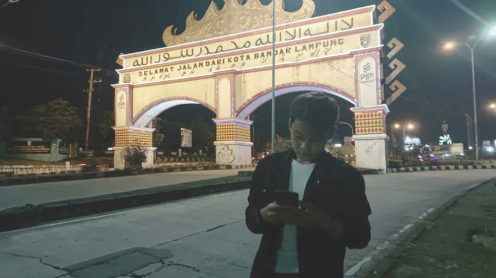 Ro_h_1_m's tweet photo. Aku ini pendiam, kalo lagi diam!
#anaklampung #cowoklampung #lampunghits #bandarlampung #metrolampung #pringsewu #lampung #indonesia #indoboy #asianboy #pinoyboy #pinoy https://t.co/AlgPuNc0Yp