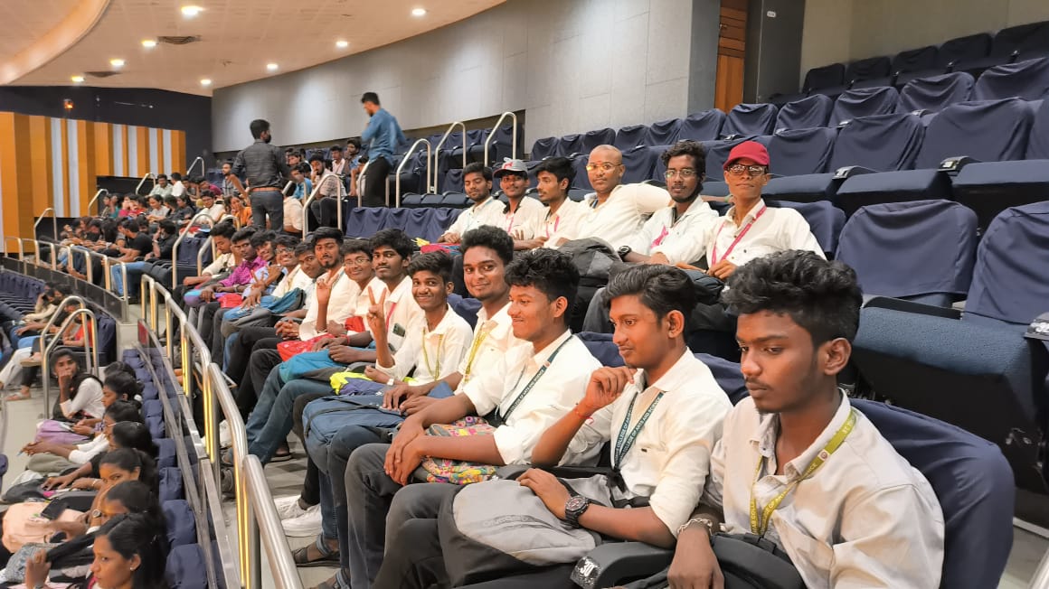 Nss_Stcas107_Ch's tweet photo. @_NSSIndia @NSSChennai 

Drug Awareness program at music Academi https://t.co/egWugQEHZM