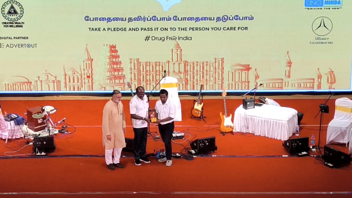 Nss_Stcas107_Ch's tweet photo. @_NSSIndia @NSSChennai 

Drug Awareness program at music Academi https://t.co/egWugQEHZM