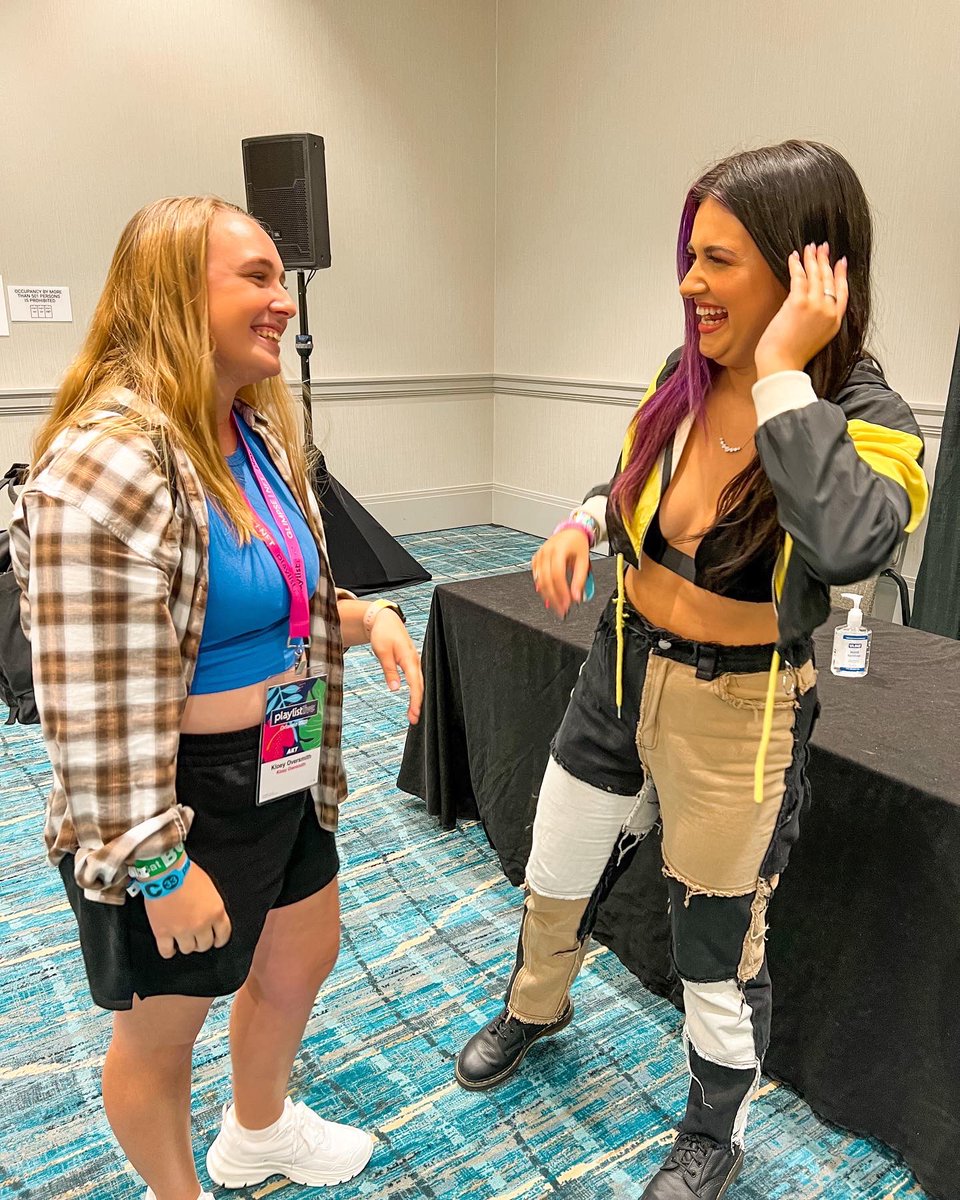 simplyklo's tweet photo. @PlaylistLive @KatStuartMusic and @kelsiidaviess  🥹😞❤️🫶🏻 https://t.co/4HARY5LE4z
