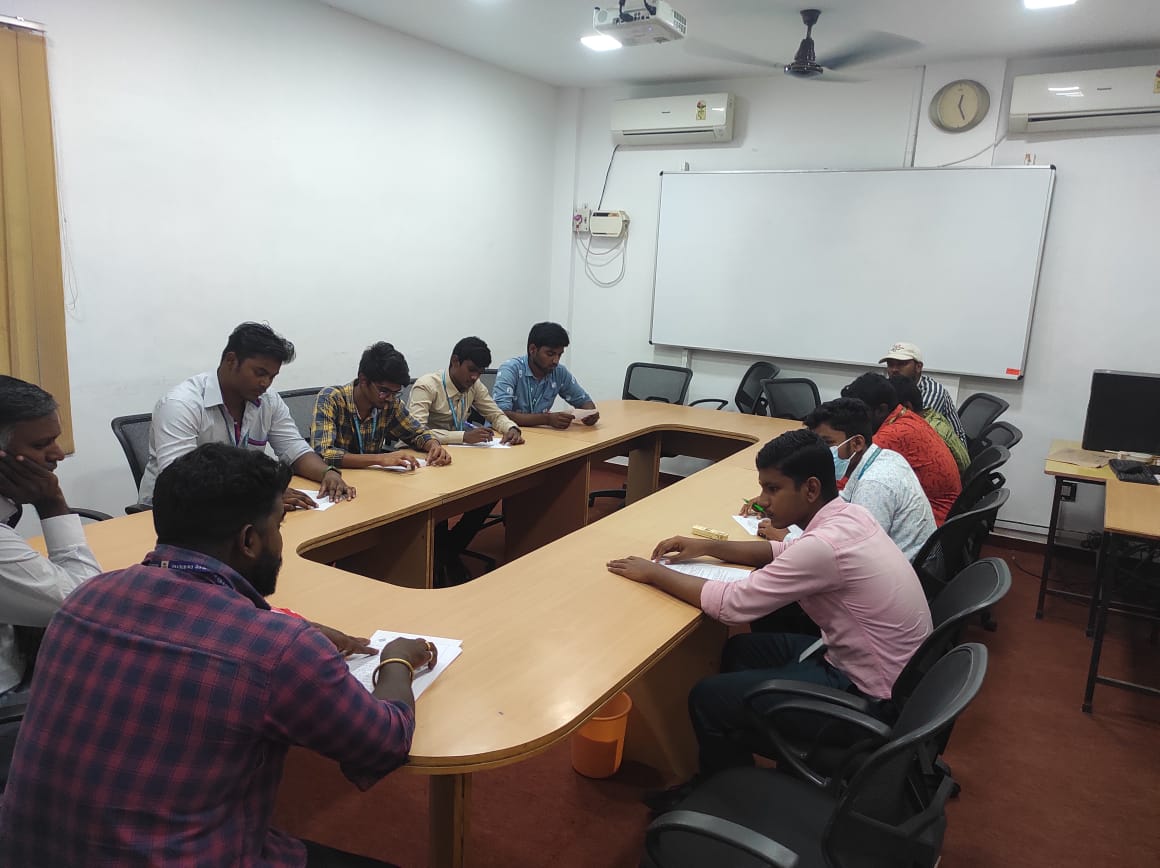 Nss_Stcas107_Ch's tweet photo. @_NSSIndia @NSSChennai 

Aadhar - Voter I'd link Project Meeting | sep 04 2022 https://t.co/Q2b8XQb7fh