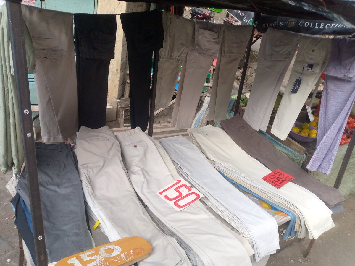 khakis_vendor tweet picture