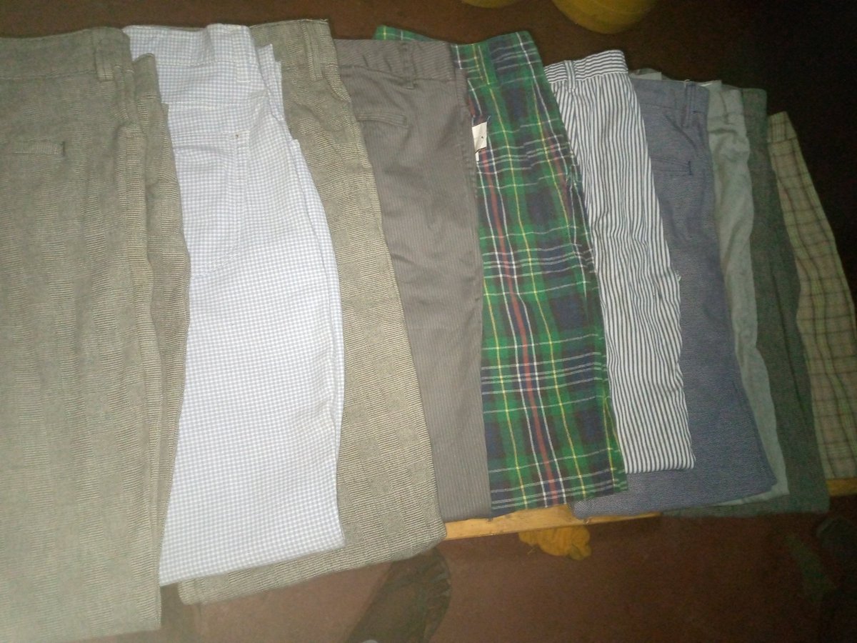 khakis_vendor tweet picture