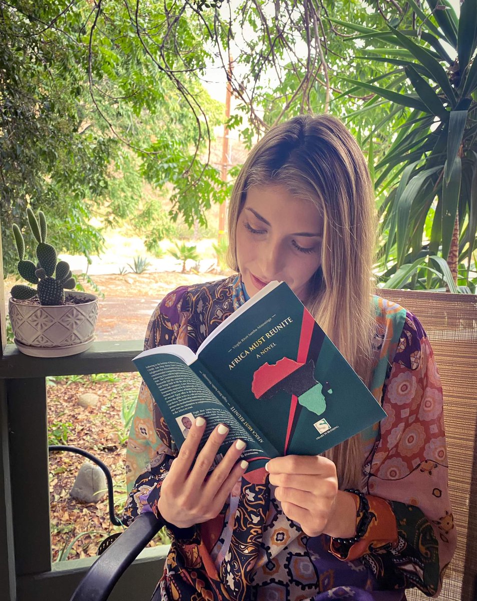 VirgileSAMOUSS's tweet photo. Shout out to my dear friend Anthi Nasta, for purchasing a copy of #AfricaMustReunite. As we are moving forward, it is time to order your copy too. #Buy. #Learn. And be the #change you want to see in the world:
https://t.co/XF132AgaE9. https://t.co/IGAXjrDEWv