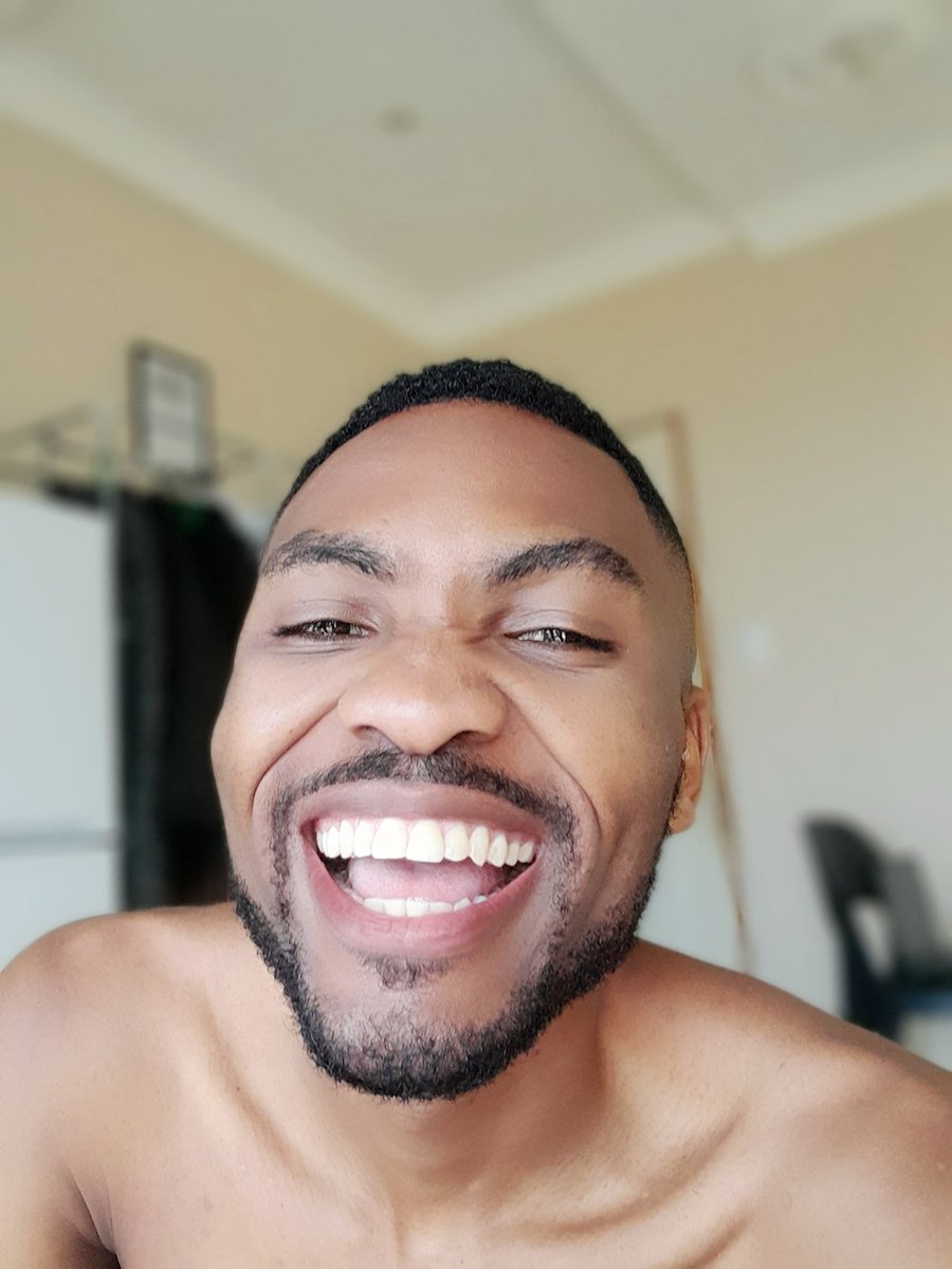 umpilour's tweet photo. The face game 
#opticwhite #colgate #colgatesa @Colgate #Smile #smiledental https://t.co/1Fm9JQp8qP