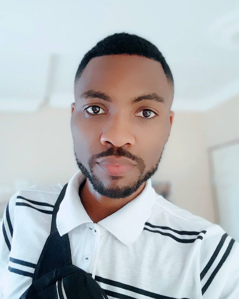 umpilour's tweet photo. The face game 
#opticwhite #colgate #colgatesa @Colgate #Smile #smiledental https://t.co/1Fm9JQp8qP