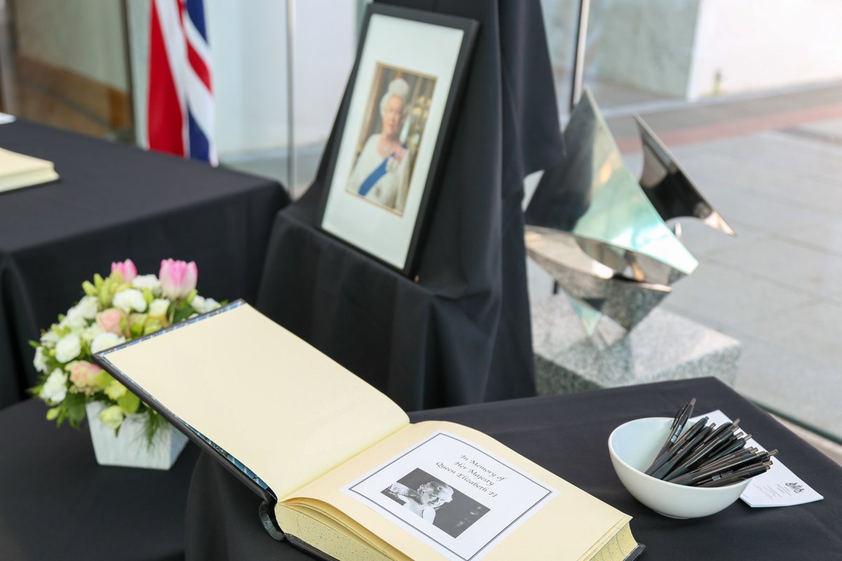 For those wishing to pay respects to Queen Elizabeth II, our High Commission in Canberra and our Consulates in Brisbane, Melbourne, Perth, and Sydney have condolence books.

The condolence books are available to sign from 10am to 4pm each weekday 🇬🇧🇦🇺