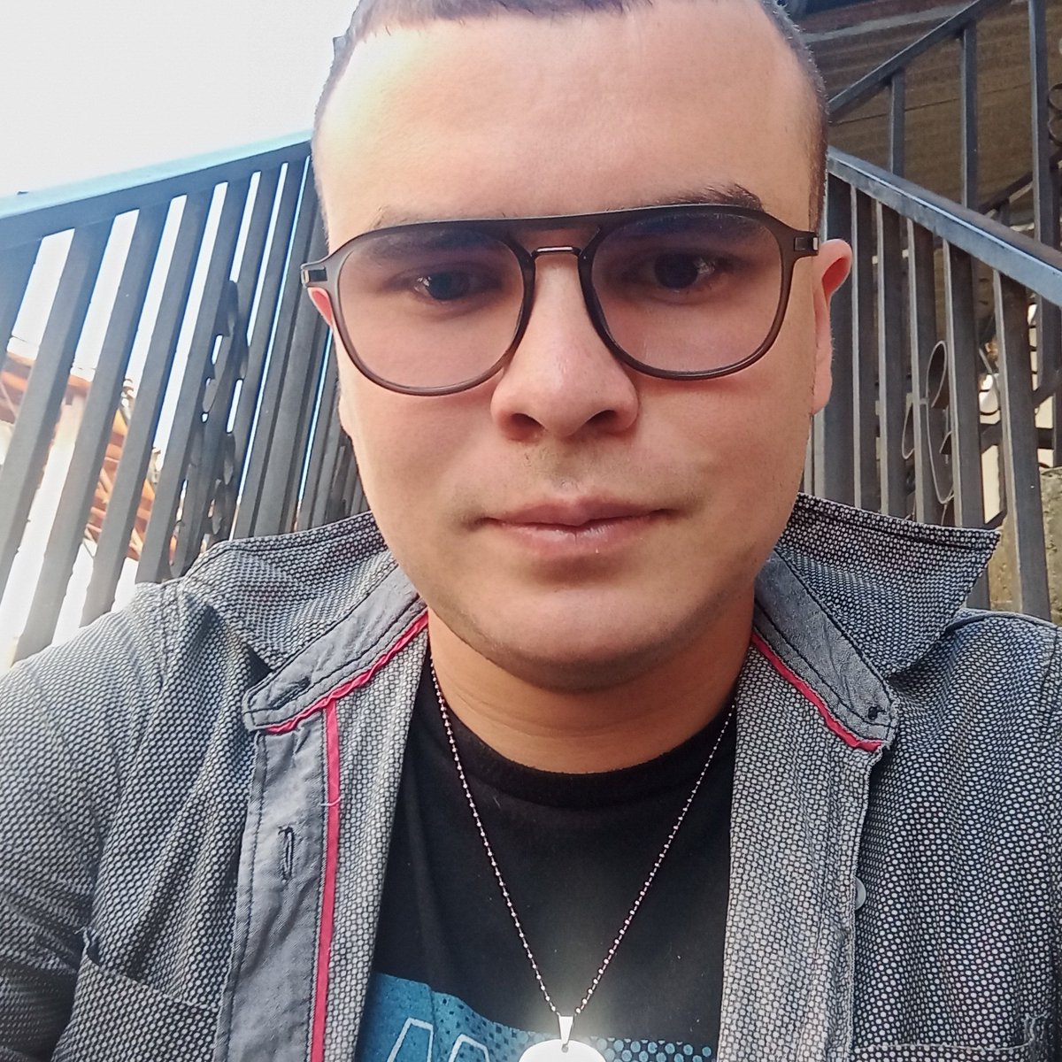 juansho1990's tweet photo. #NuevaFotoDePerfil https://t.co/FdrfCSvhCq