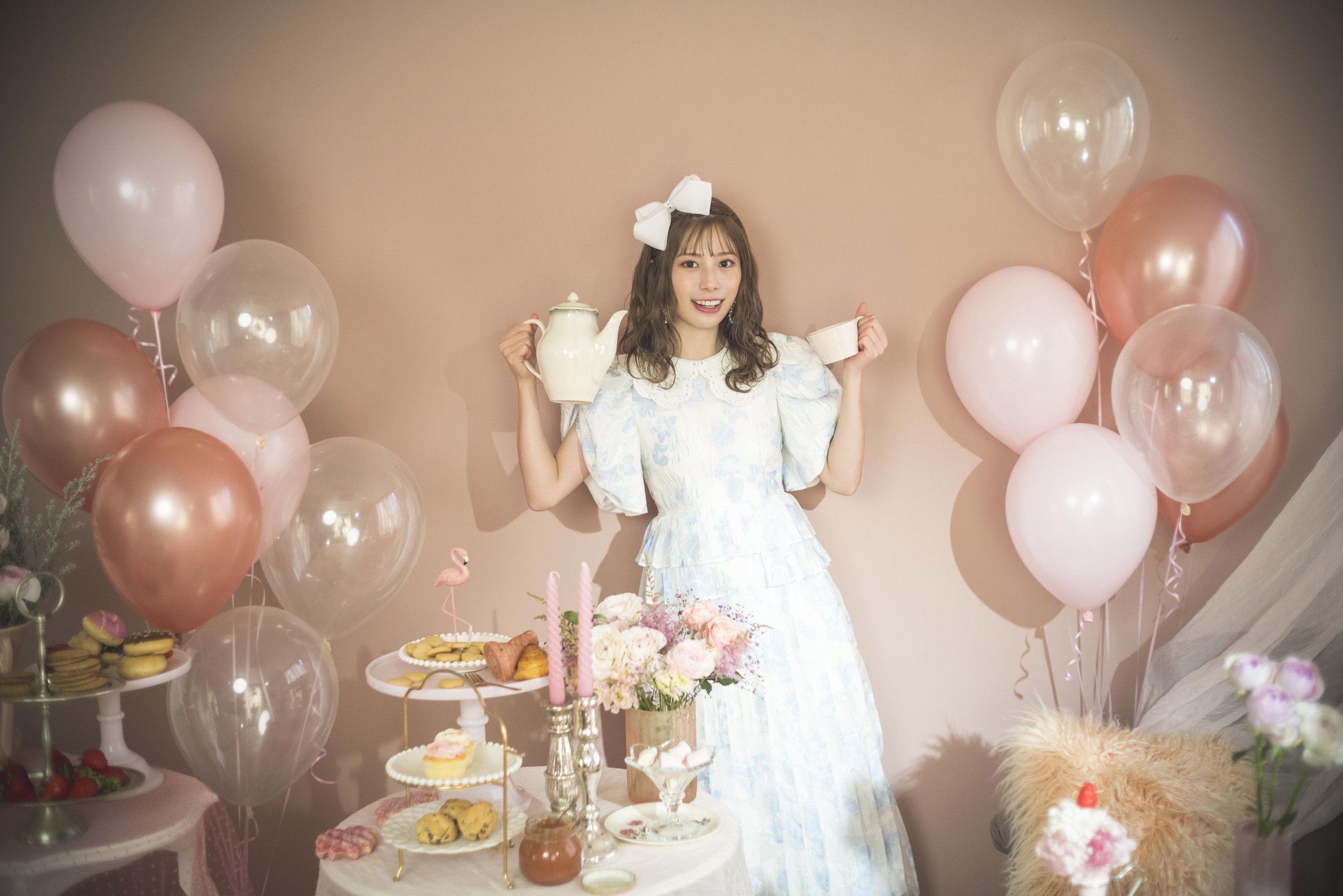 東村芽依 ビビットアーミー サイン色紙 日向坂46・東村芽依、1st写真集のタイトルが『見つけた』に決定