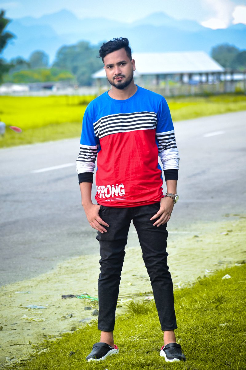 Ikramul003's tweet photo. প্ৰকৃতিৰ বিনন্দীয়া কিছুমান সৌন্দৰ্য উপভোগ কৰিলে এনে লাগে যেন তাতেই লীন যাম, সময়বোৰ স্থবিৰ হৈ ৰওক।🍃🌺 https://t.co/KifXZkMYkP
