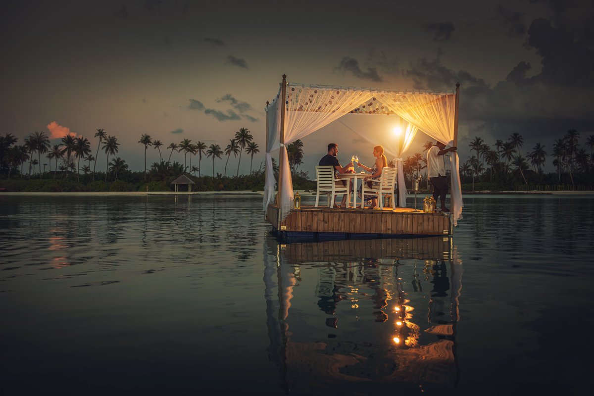 This floating platform dinner is exactly how it sounds, a secluded beautiful setting floating in the lagoon where you can embrace the beautiful night view and share an intimate dinner with your loved one. 🥂

Learn more: bit.ly/3L2ZiOF