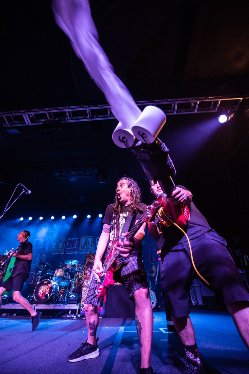 nicholassteven_'s tweet photo. Last night I photographed Less Than Jake. Wild times. #lessthanjake #photography #concertphotography #nikon #pdx #punkrock https://t.co/S6uDyKry3z