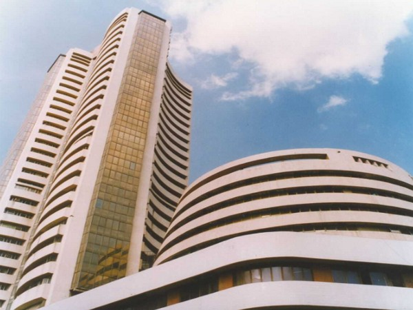 ani_digital's tweet photo. Indian stocks start fresh week in green; August inflation data in focus

Read @ANI Story | https://t.co/PIUhi7Y0FU
#Sensex #Nifty #AugustInflation #RetailInflation https://t.co/MUPaMDw7RG