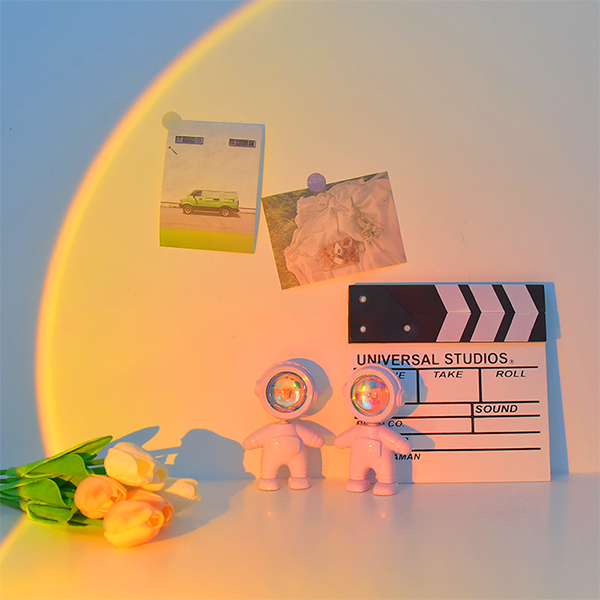 nextcoolid's tweet photo. sunset light unik ini akan membuat suasana kamar anda menjadi lebih indah dan romantis selain itu membuat tidur lebih nyenyak karna cahaya yang redup.detail produknya klik link dibawah ini :
https://t.co/KLeG9smPs5
#koinNC #nextcool #nextcoolapp #appcuan #NCkoin https://t.co/tVHzFapgV2