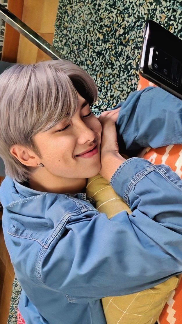 macsmit02's tweet photo. Happy birthday Joon @BTS_twt #RMDAY #HappyBirthdayNamjoon #HappyRMDay https://t.co/w7NqM6k6qJ