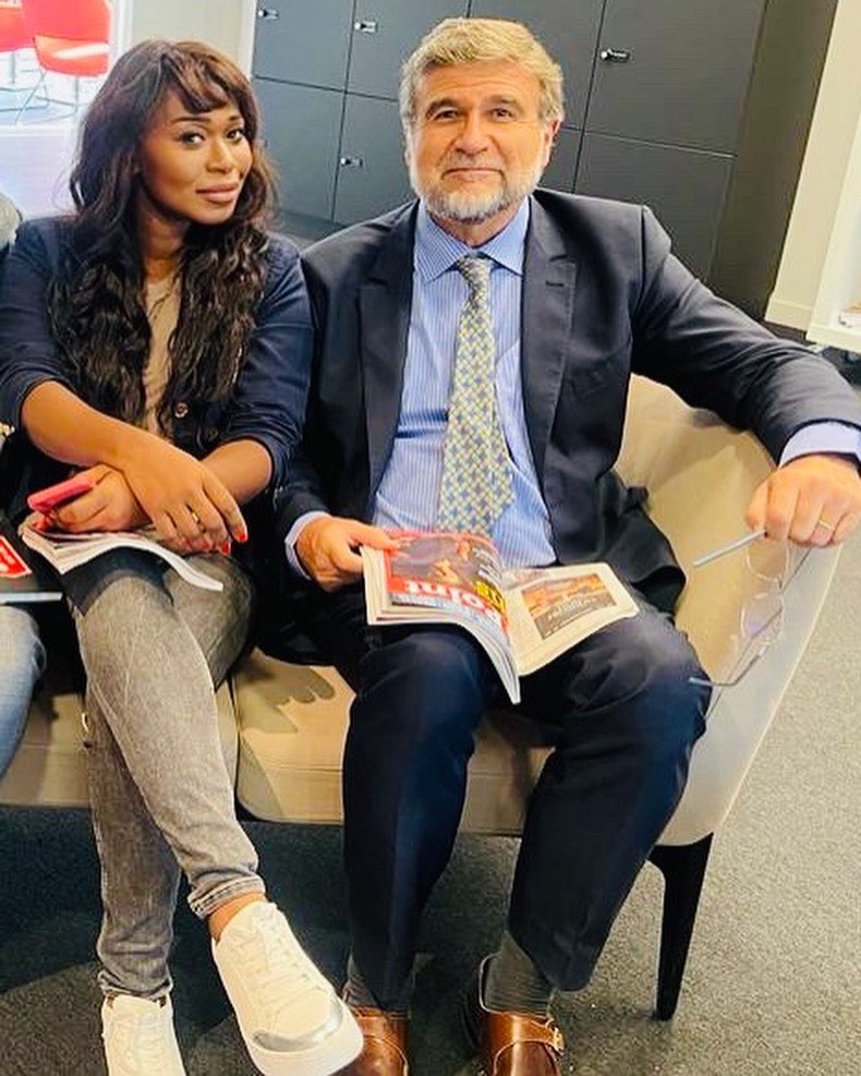 Réunion de travail dans les locaux de BFM.
Avec Ulysse Gosset￼ éditorialiste international , Pheel Pambou , Christ Joackim 👌🏽
Projet x à suivre … 
#lareine #monde #africa