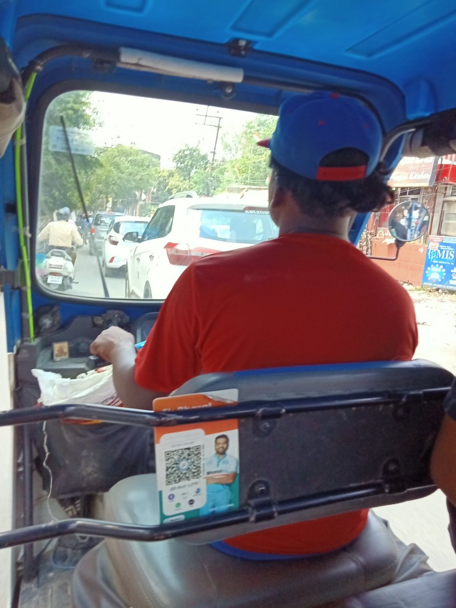 2indya's tweet image. Was visiting Dehradun and finally sat in Mahindra Treo. Nice ride! @anandmahindra @sumanmishra_1