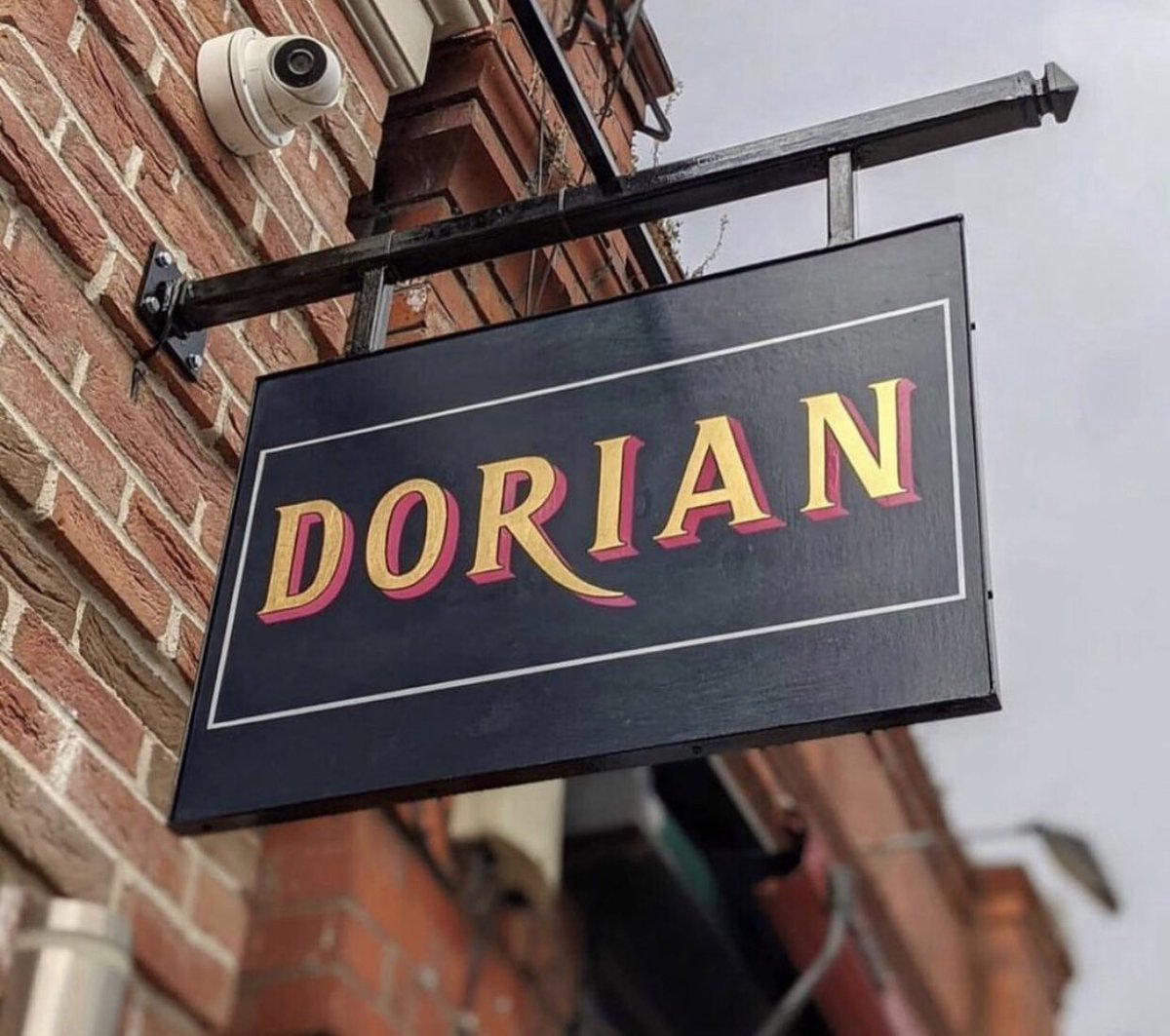 DorianDublinD4's tweet photo. 🍷Wine &amp; Dine🍷 

If you fancy popping in this week we accept walk ins or to book: 

please visit: 
💻 https://t.co/dxUFfOmS5B 
📧 info@dorian.ie
📞 01 443 9751

#doriandublin #vibes #wine #workparty #love #foodlover #delicious #midweekvibes #like #d4 #homemade #dinner https://t.co/qJan1CcvZ7