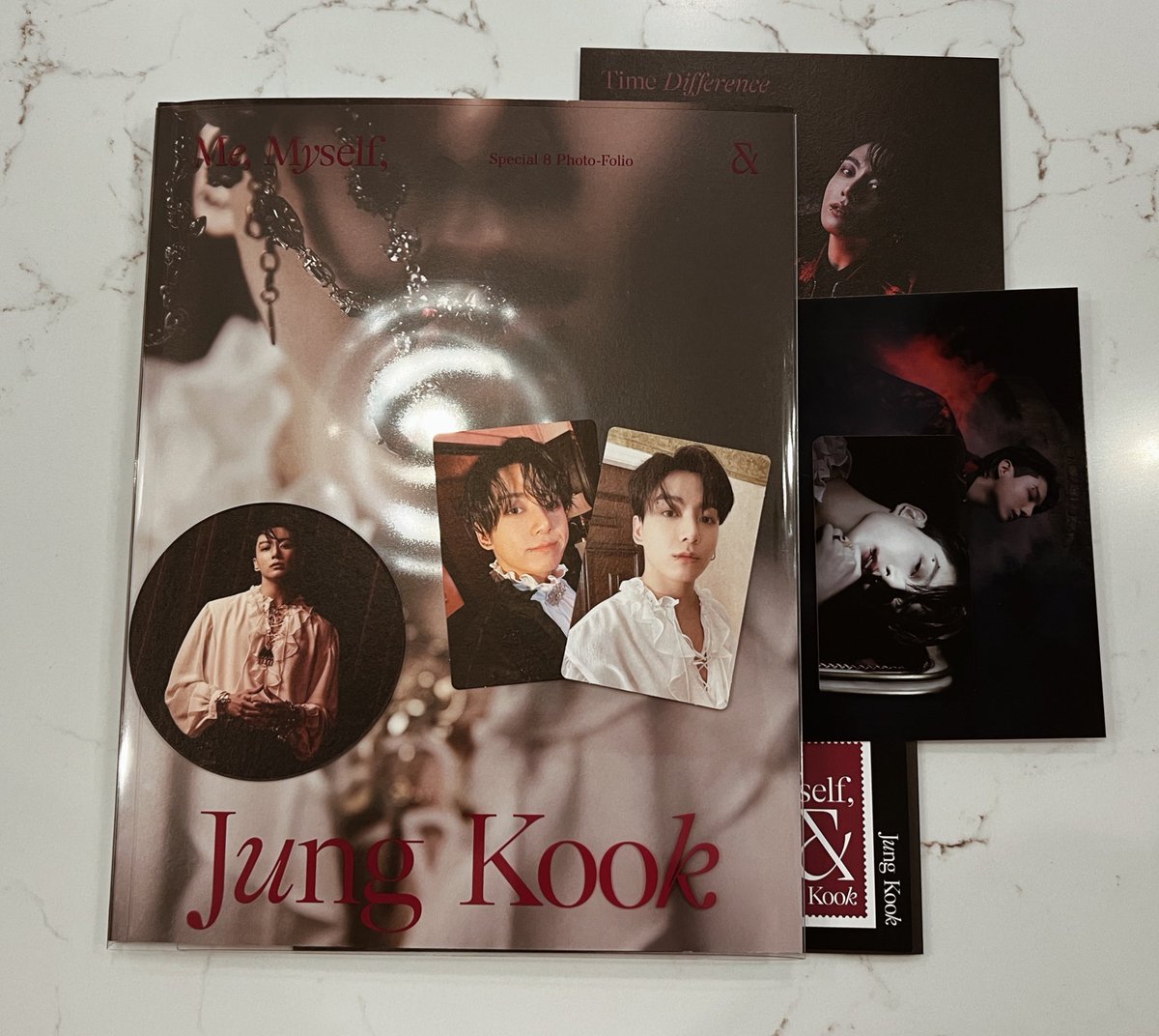 snowflowergifts's tweet photo. 「Jungkook Folio Giveaway 」

╰─ 1 winner | worldwide

› rt &amp; like◦
› ends sept 19th ⊹

— followers only https://t.co/steBhVnMrV