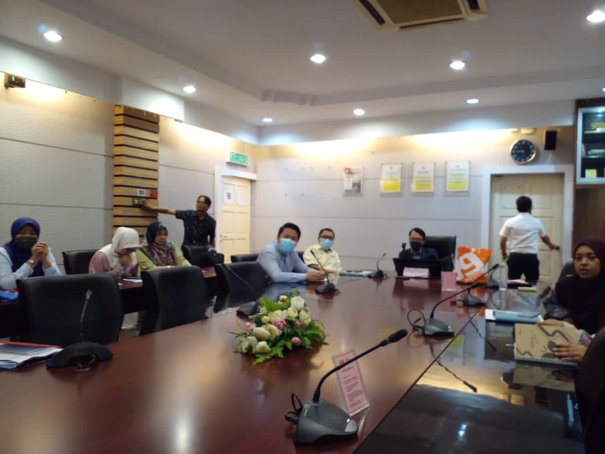 CREaTEJKR's tweet photo. Kursus Reka Bentuk Sistem Lif dan Eskalator (Lanjutan) bagi Kompetensi Mekanikal pada 06-08 September 2022 di CKM JKR Negeri Terengganu.
@MOWorks
@JKRMalaysia
@IrZulkefly
@irahmadredza
@TkpkrBangunan
@AmranMohdMajid1
@razhiah
#JasaKepadaRakyat https://t.co/CCOhH8pHtf