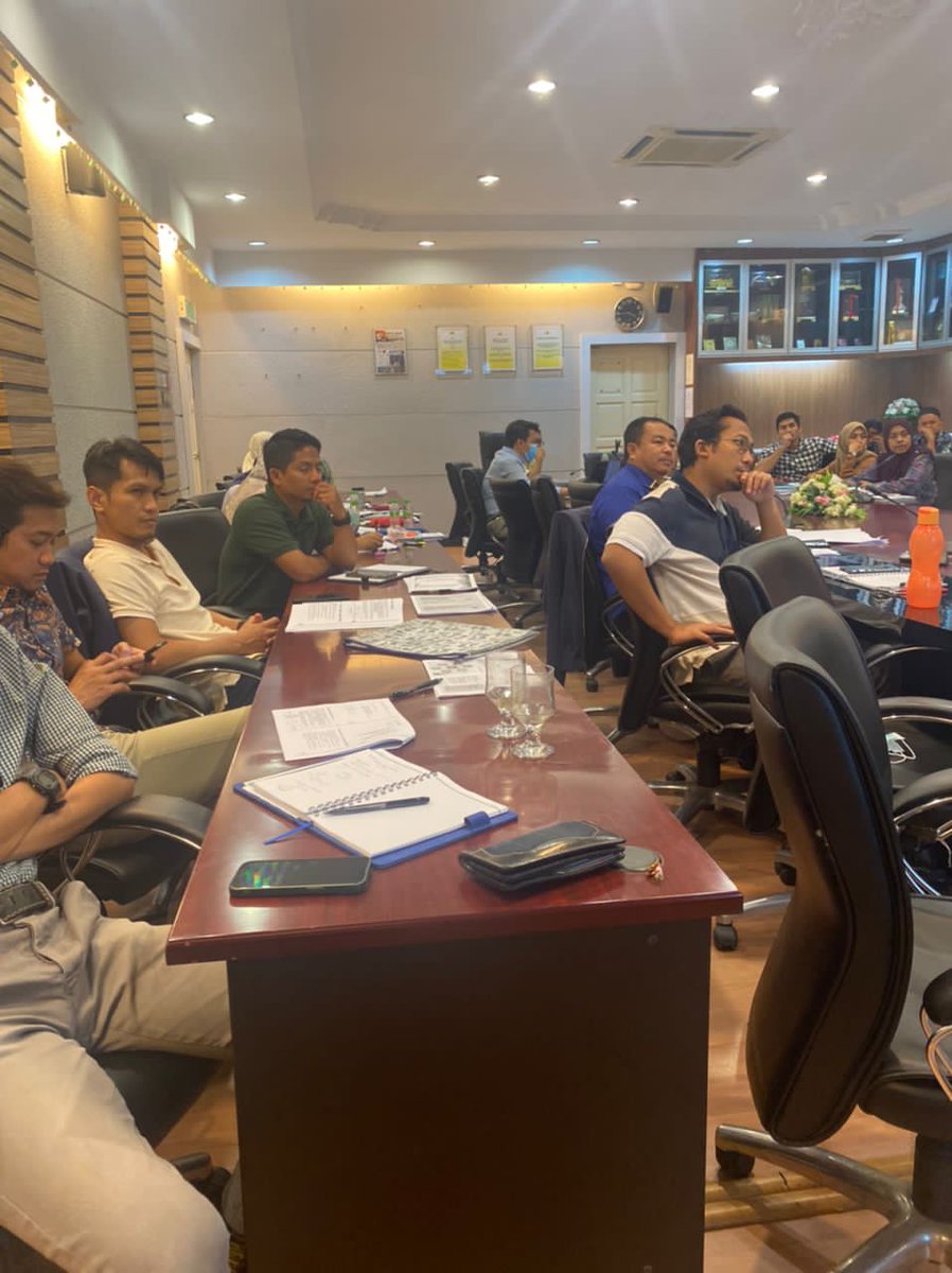 CREaTEJKR's tweet photo. Kursus Reka Bentuk Sistem Lif dan Eskalator (Lanjutan) bagi Kompetensi Mekanikal pada 06-08 September 2022 di CKM JKR Negeri Terengganu.
@MOWorks
@JKRMalaysia
@IrZulkefly
@irahmadredza
@TkpkrBangunan
@AmranMohdMajid1
@razhiah
#JasaKepadaRakyat https://t.co/CCOhH8pHtf
