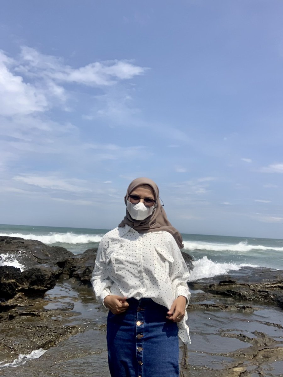 Syilla98's tweet photo. @ohmybeautybank Ini nder https://t.co/Cxmjv6XbUk