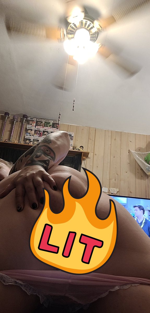 Murphylynn624's tweet photo. Page is free im single n if you wanna cum with me go to my dms and tip me then we both get off 🥵💦
https://t.co/uvl0DN91BR
#onlyfans #onlyfanspromo #singlebbw #chubby #sellingcontent #sellingnudes #ass #pussy #wet #horny #stonerbabes #Wisconsin #fetish #wheresdaddy #bratsub https://t.co/xWvT9gNiP8