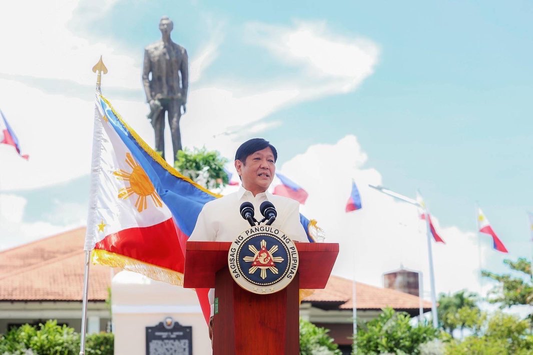 bongbongmarcos's tweet photo. Nakakaantig ng puso na makitang napakarami sa inyo ang nakiisa sa pagdiriwang ng ika-105 anibersaryo ng kapanganakan ng aking yumaong ama na si dating Pangulong Ferdinand E. Marcos Sr. kahapon. https://t.co/YSKZJiBP8u