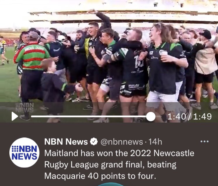 newietraveller's tweet photo. @RandomSouthsGuy spotted at McDonaldJones Stadium Newcastle Rugby League Grand Final celebrating with Maitland Pumpkin Pickers Photo is a still from @nbnnews video #randomsouthsguy https://t.co/0nIpFqHXIM