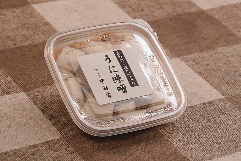 🍽第23話お取り寄せ🍽

①商品名：遠藤五一が作る「つや姫」 値段：4kg：5,980円(税込) 
②商品名：あわび・ホタテ入り「特製うに味噌」 値段：2パック：3,980円(税込) 店名：中村家  【虎ノ門市場HP】
「つや姫」4kg toranomon-ichiba.com/shop/g/gDN0305…
 「特製うに味噌」 toranomon-ichiba.com/shop/g/gDF0624…