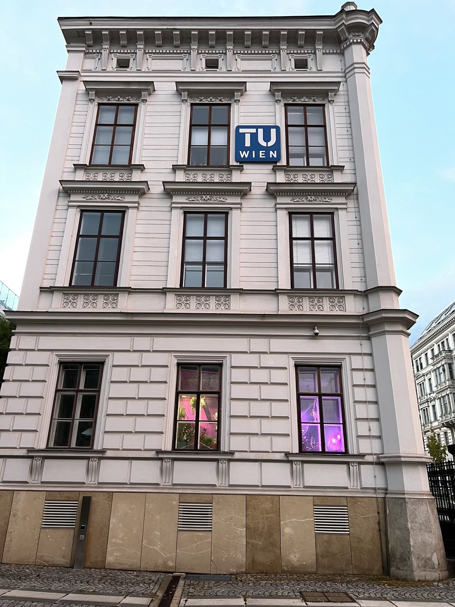 AndreasAtETH's tweet image. The @tu_wien is host to the @SuperQuLAN workshop organized by Peter Rabl and @fink_johannes this week in #Vienna, #Austria.
Check out the newest developments on #quantum networks presented by a great set of speakers. 
See the program below.