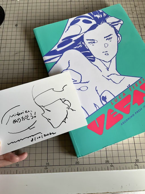 ルカさん(@lucabubble )からなんとコミックを頂きました🌹私は呼吸をするために読んでる…!どこ見ても美しい…!あとやっぱこの変顔のページ愛しい…! 