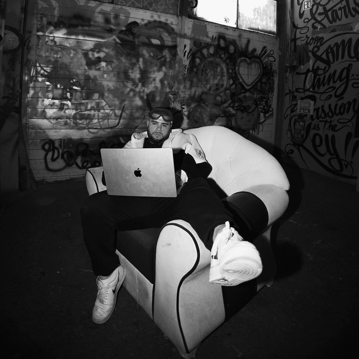 Fireonblack tweet media