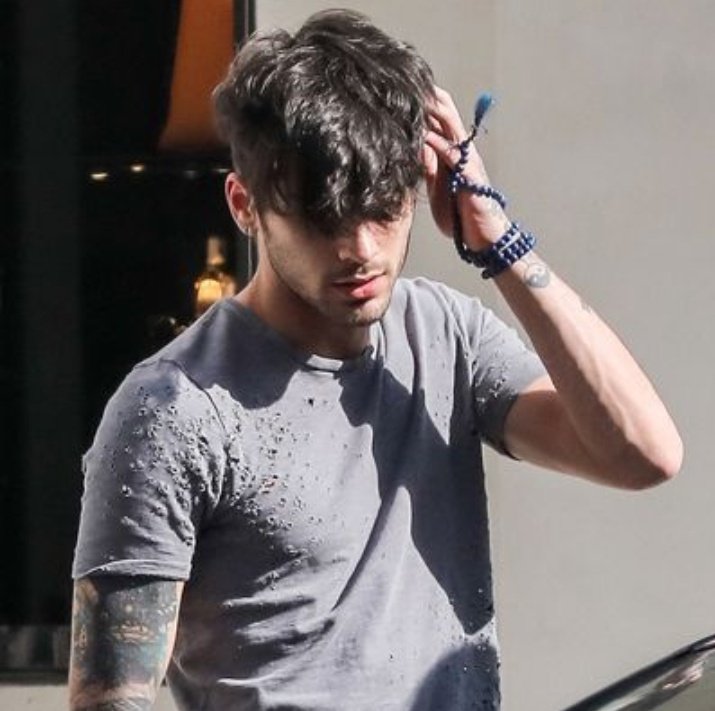 silverheadlinez's tweet photo. this zayn malik is superior https://t.co/DR4KXi9Ym2