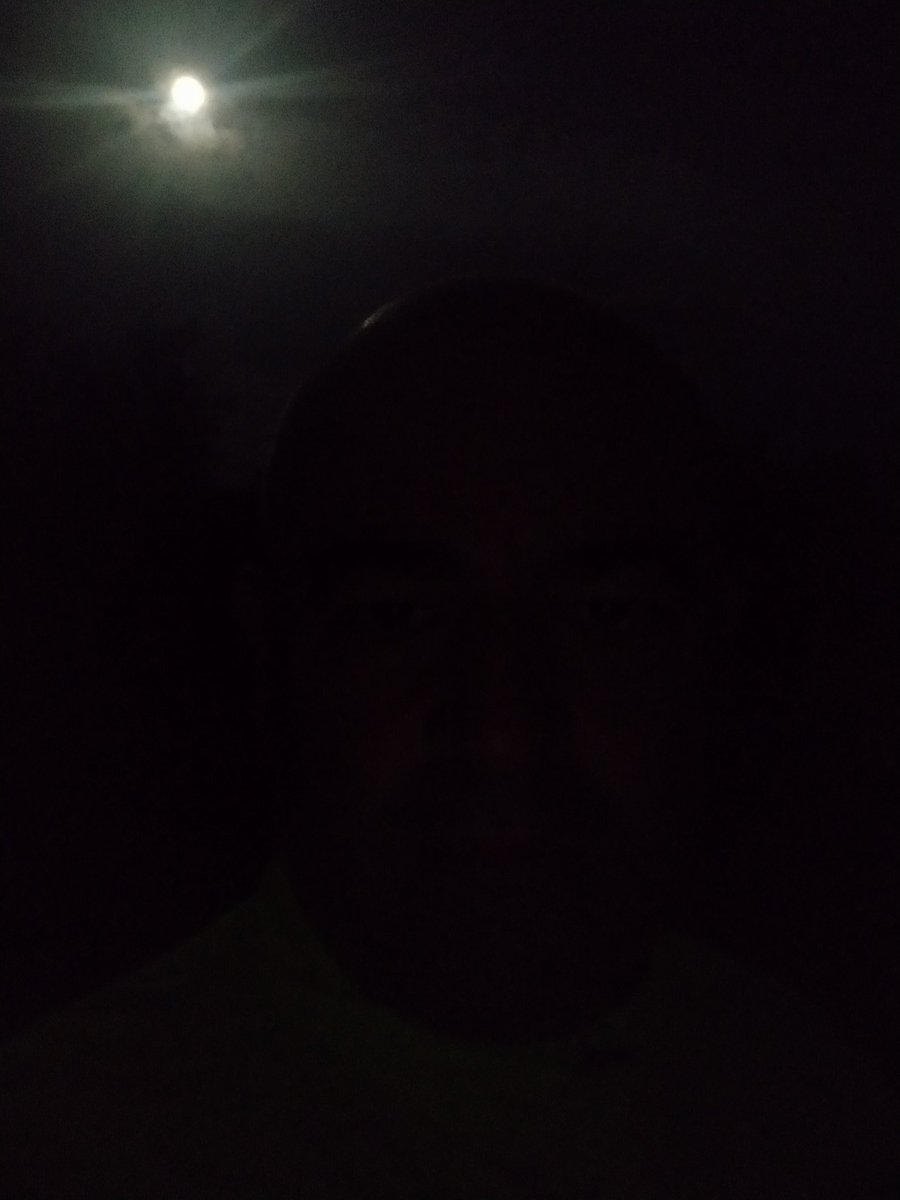juanmateosm1's tweet photo. Buenos días en mis #caminatasmañaneras. Ya se van viendo las primeras nubes...pronto veremos el agua de lluvia #donpe. La rodilla de momento cada vez mejor... https://t.co/tKacTzY9kt