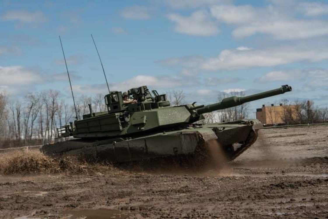 M1 Abrams on X: "The first look at the M1A2T, the Abrams variant intended for the Taiwanese Army 🇹🇼, equivalent to the U.S. Army M1A2 SEP v2, but customized to Republic of
