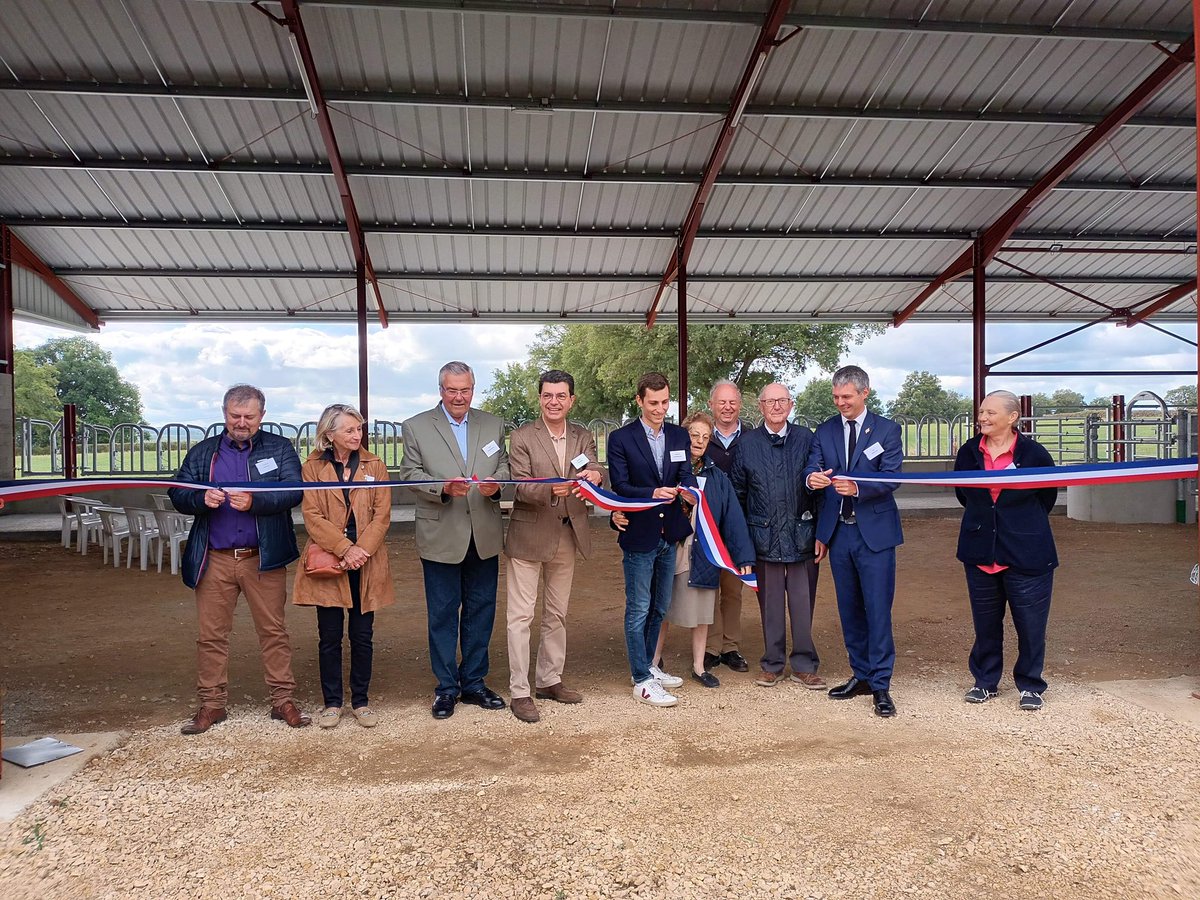 LoicKervran18's tweet photo. A vos côtés chaque jour. La semaine passée, à #Sancoins, #BignyVallenay, #SaintJeanvrin, #Trouy, #LissayLochy, #Chateaumeillant, #Bourges, #SaintVitte, #Charenton… https://t.co/Dhlz1BxQv1