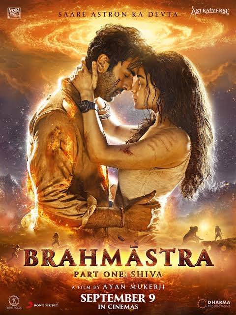 Watch something never seen before last night in the name of #Brahmastra such a wonderful movie with a awesome VFX thankyou #AyanMukherji for giving this epic. Can see you hardwork in this 👌 #BrahmastraMovie #RanbirKapoor <a href="/iamsrk/">Shah Rukh Khan</a> <a href="/aliaa08/">Alia Bhatt</a> <a href="/SrBachchan/">Amitabh Bachchan</a> <a href="/iamnagarjuna/">Nagarjuna Akkineni</a> wonderful job👌