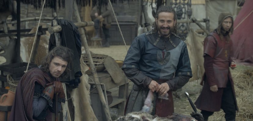 silvcrwings's tweet photo. one thing about harwin strong is he will not only let rhaenyra get away wit doing whatever she pleases, he will also cheer her on, i love that himbo #houseofthedragon https://t.co/fpJp3Du7hd