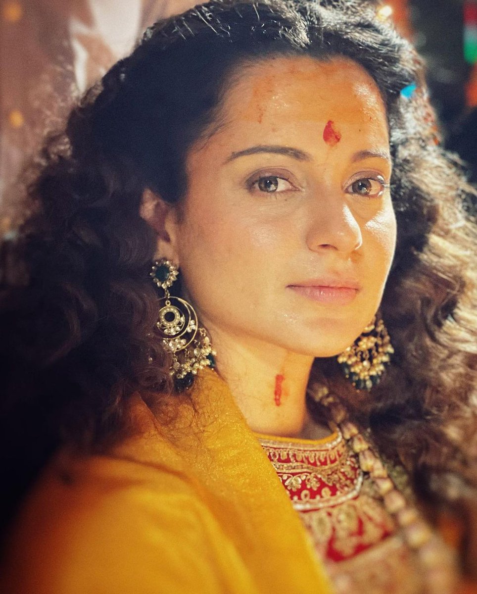 knowyourdivas's tweet photo. Posted @knowyourdivas

Beautiful ❤️@KangnaRanaut
.
.
.
#KanganaRanaut #ActressesDuniya #SIIMA #siima2022 #KanganaRanaut𓃵 https://t.co/JBRLsJLu3l