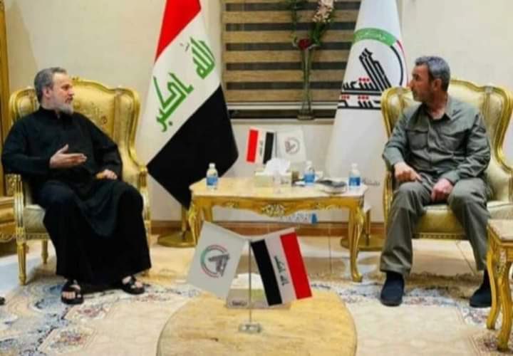 mhmdalbwdy8's tweet photo. يرحولك فدوه يامنبر الحسين ع 
#كلنا_باسم_الكربلائي https://t.co/llbw6ugcgC