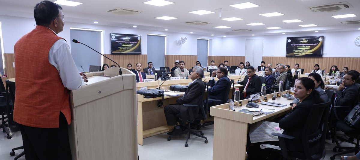 iipa9's tweet photo. 50th Management Development Programme (MDP) For Judicial Officers Of Uttar Pradesh @DoPTGoI #JTRI https://t.co/QkEZA0yLse