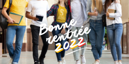 LettresSorbonne's tweet photo. #Rentrée 🎒 Bonne rentrée à tous et à toutes !
Ce lundi 12 septembre, les cours reprennent. Pour bien débuter votre année universitaire, retrouvez toutes les étapes du parcours de rentrée ⤵️
https://t.co/fQWNBlhhPg https://t.co/L51q9RaDKp