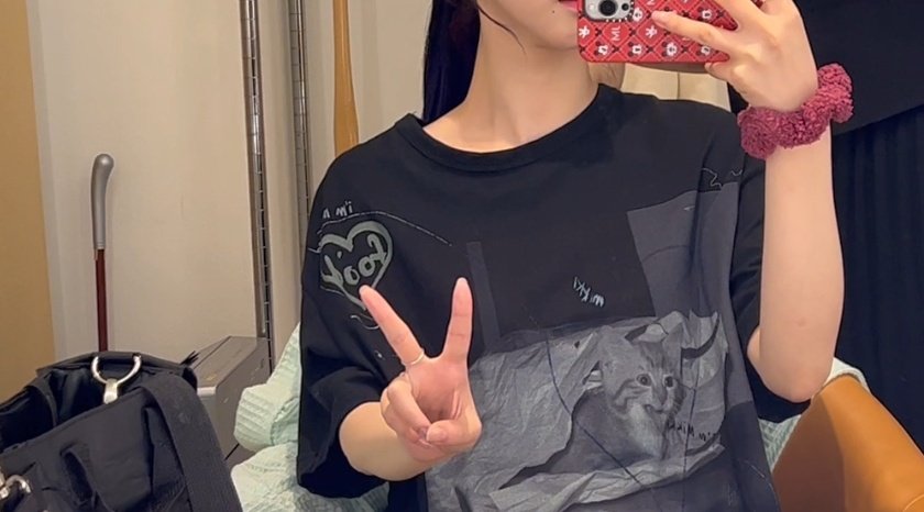 hourlykrn's tweet image. she's so pretty