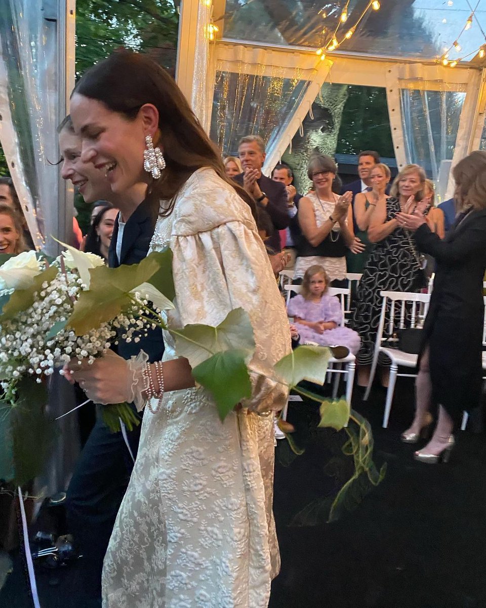 TMI_Uruguay's tweet photo. "Most beautiful wedding celebrating the coolest people I know. Congrats Sophie Blumenthal x Kathleen Munroe I love you!!!"@VanessaMatsui #KoureshKeshiri
#ShadowFam #GhostBFF https://t.co/Koph7YW2AV