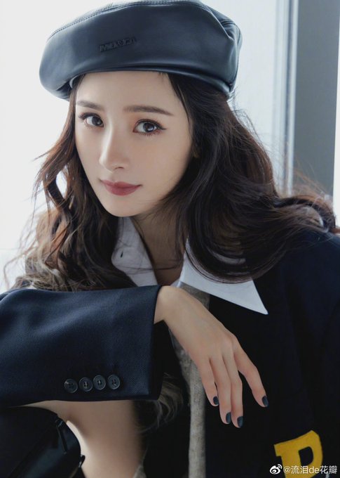 Happy birthday to the one and only Yang Mi !    