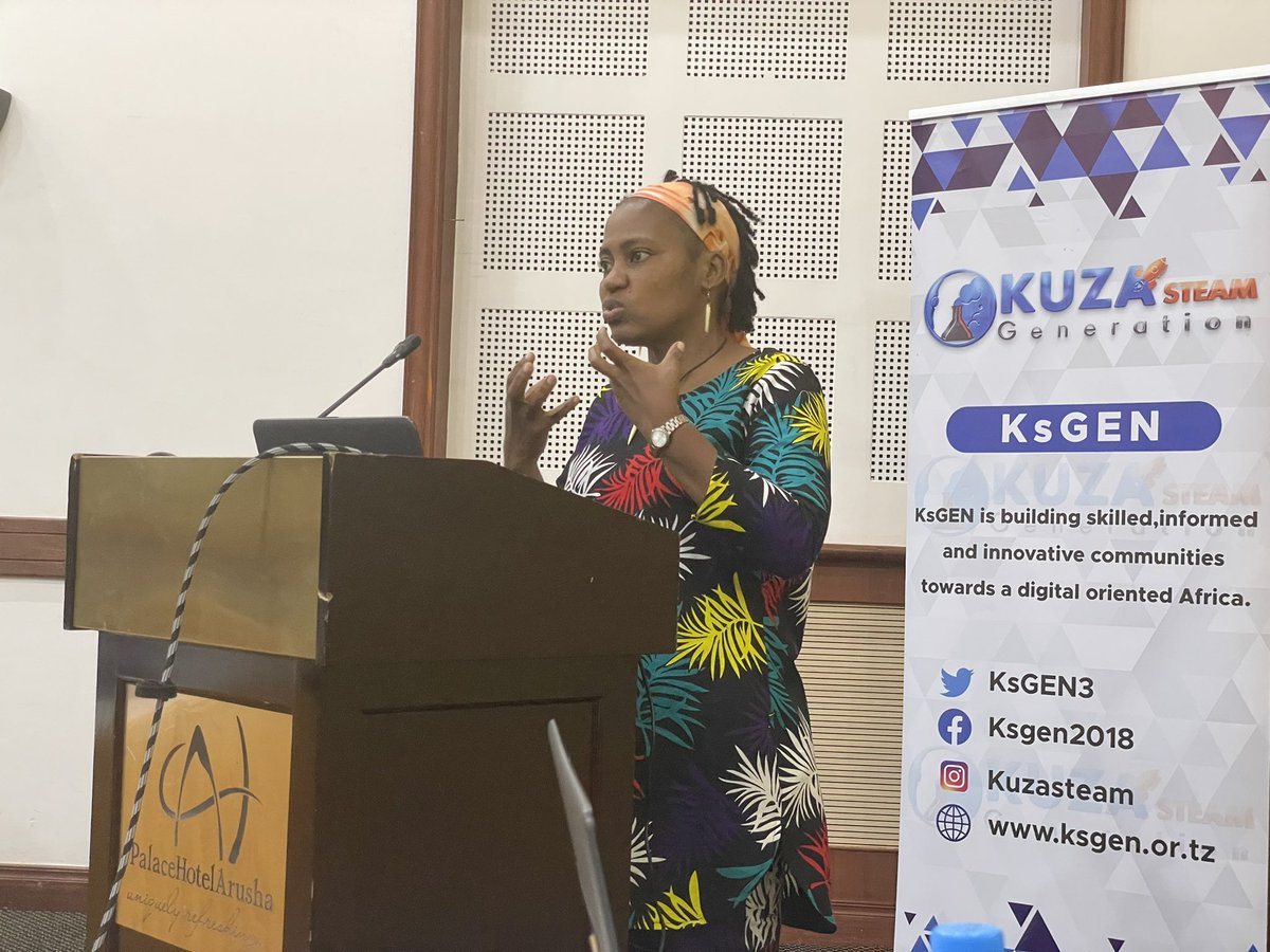 Their is a need for data scientists to work with domain experts to capture the essence of the domain they are building on <a href="/DMachuve/">Dina Machuve</a>                              #AruWSIG5
#womenontheweb