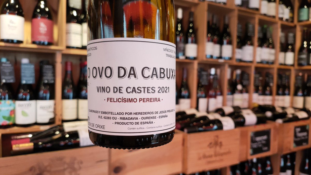🆕 Este año la Bodega de Felicisimo cumple su 25 aniversario desde que se hizo cargo de ella. 

🔹Por ello, y después de darle muchas vueltas… llega O OVO DA CABUXA 2021, 799 botellas de una 100% treixadura de la Viña de la Cabrita elaborado en un huevo de cemento.